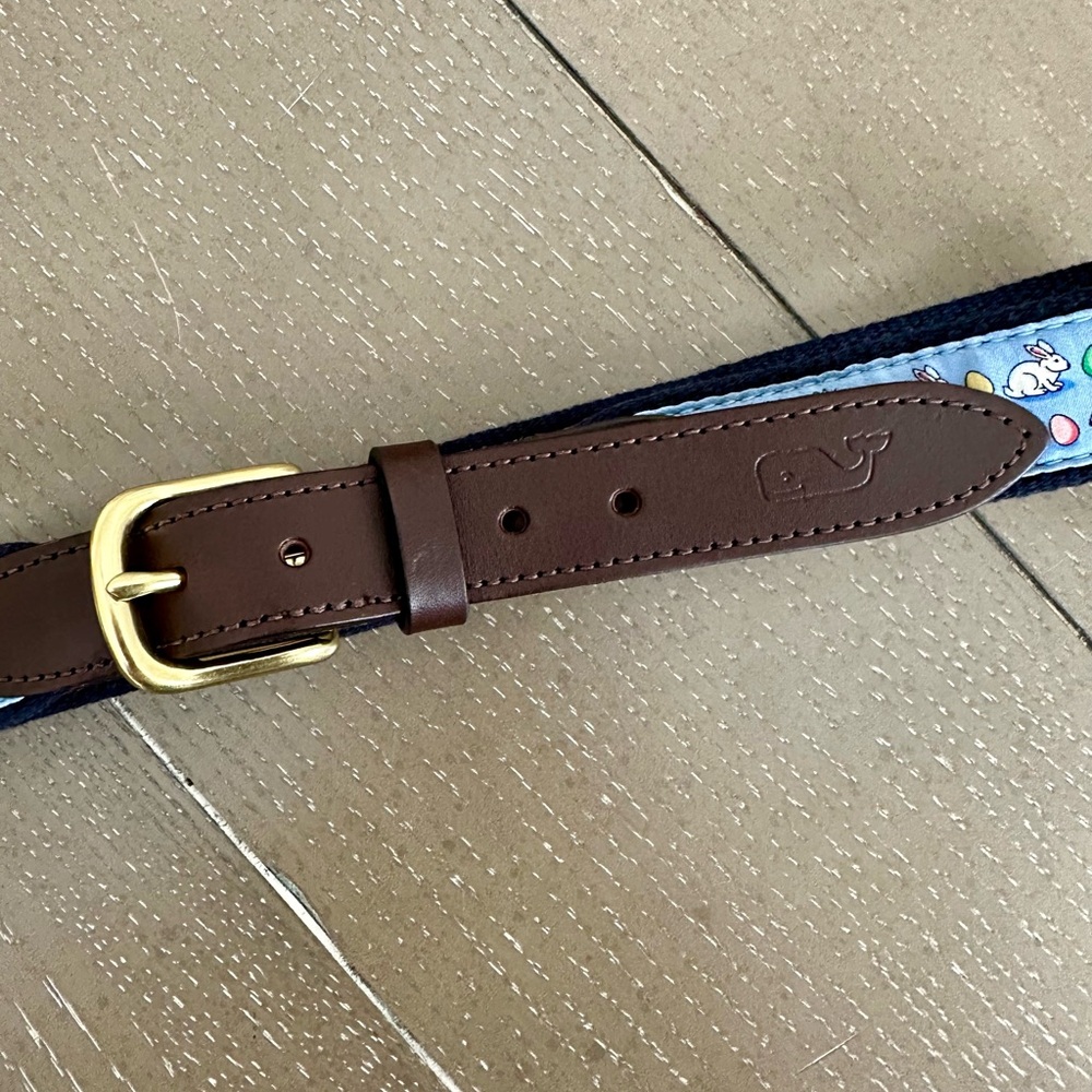 Vineyard Vines Boys Playful Easter Bunny Print Leather & Navy Belt • Size 28 - Picture 2 of 10